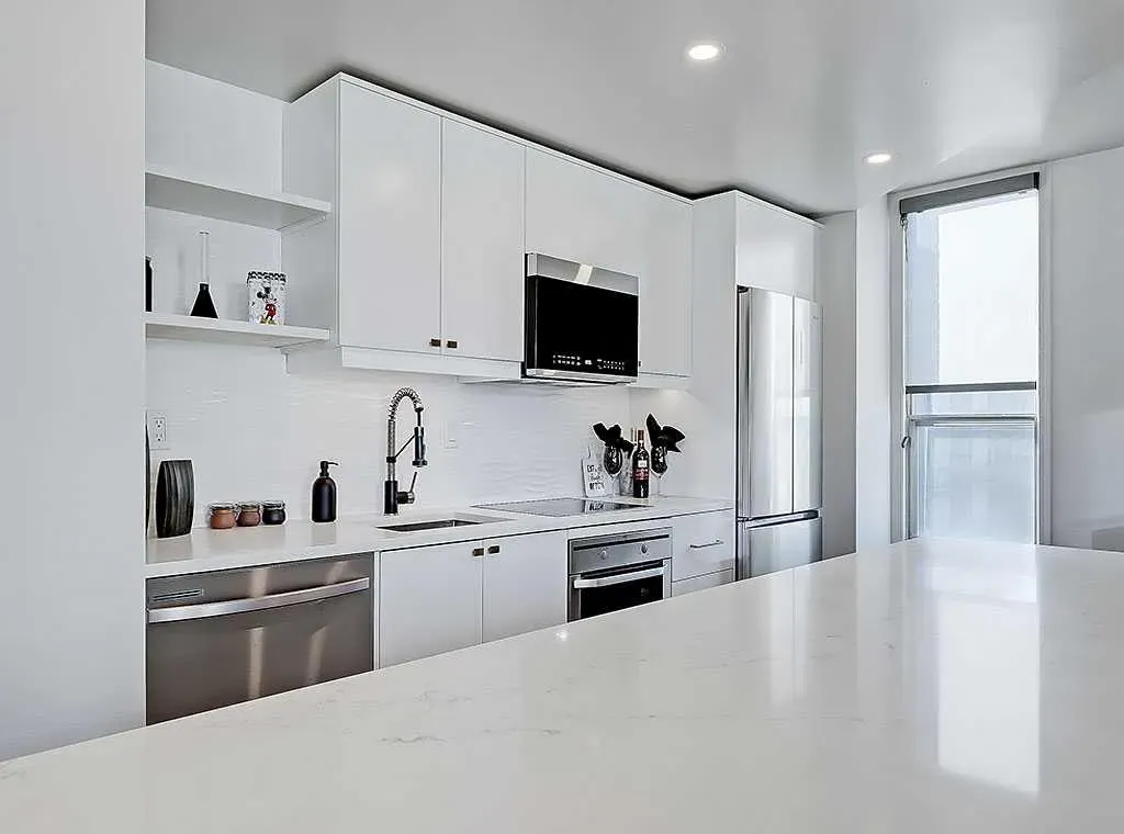 317 14 Avenue SW, #606