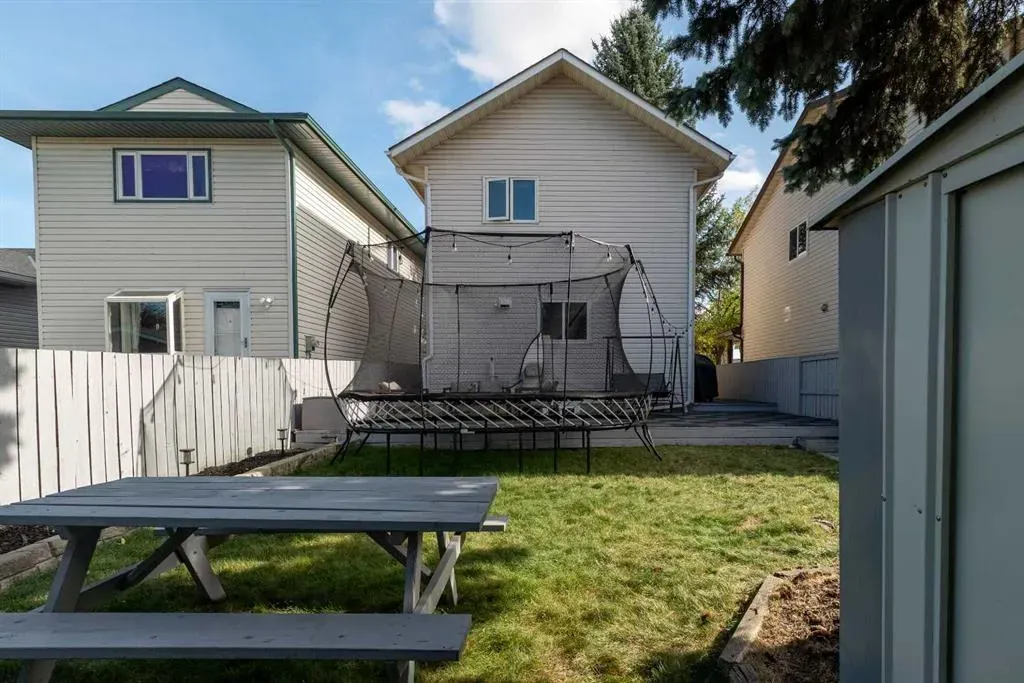 23 Riverbirch Place SE