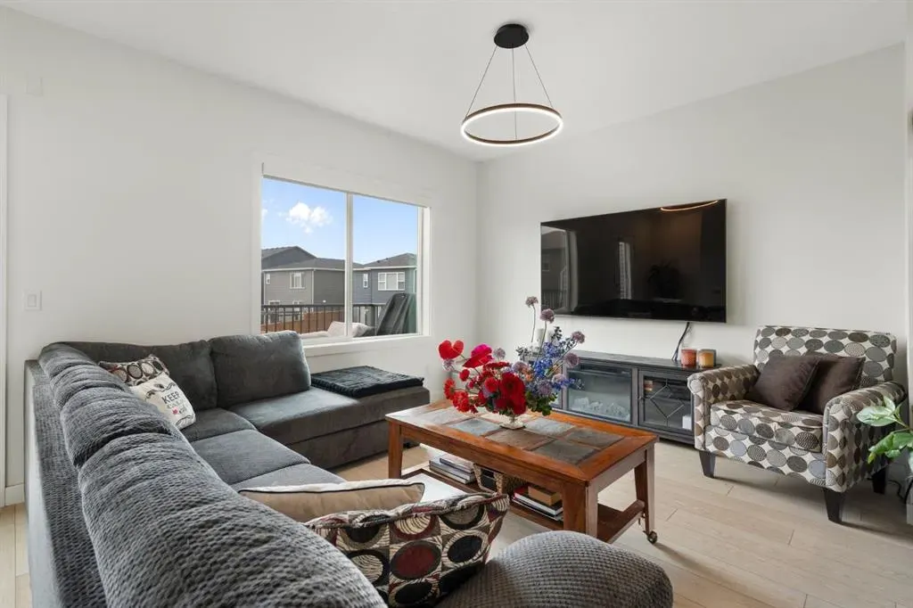 335 Creekside Boulevard SW, #501