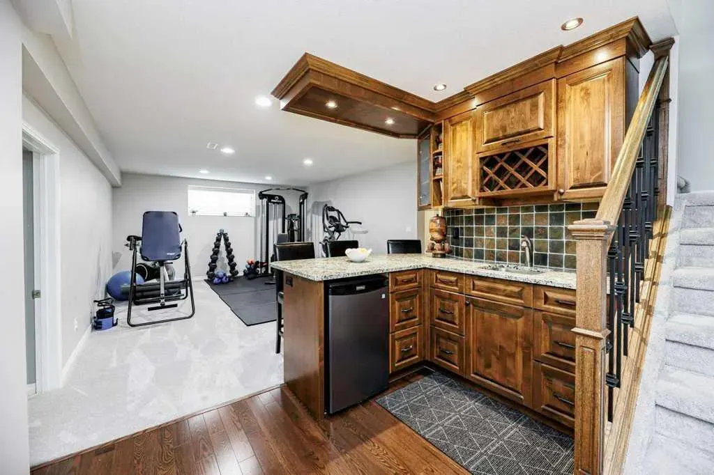 94 Welton Crescent