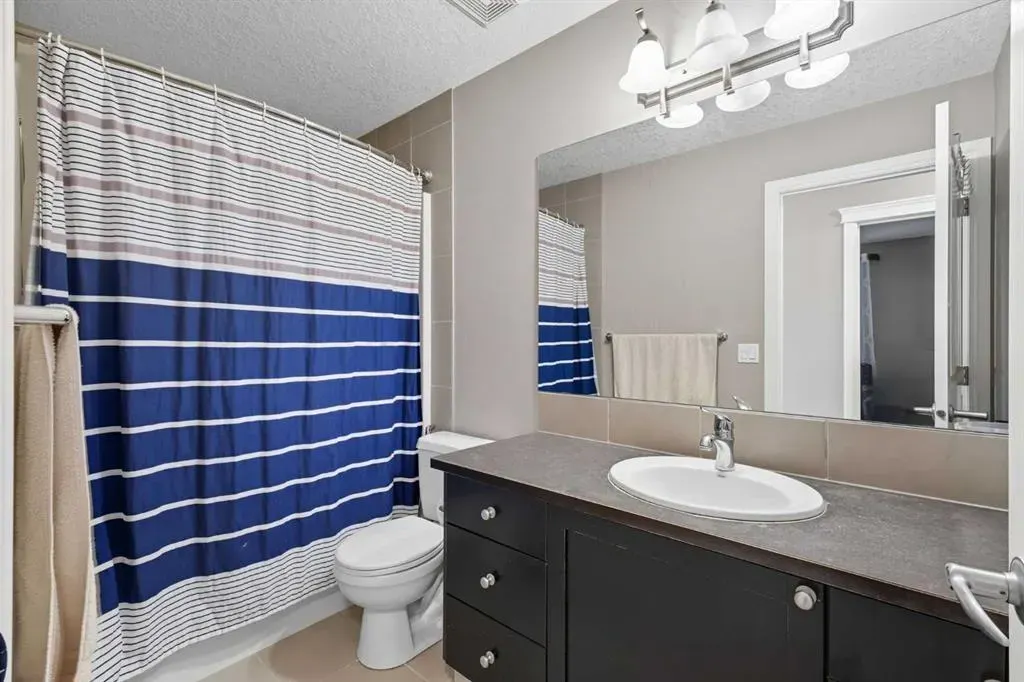 136 Silverado Skies Manor SW