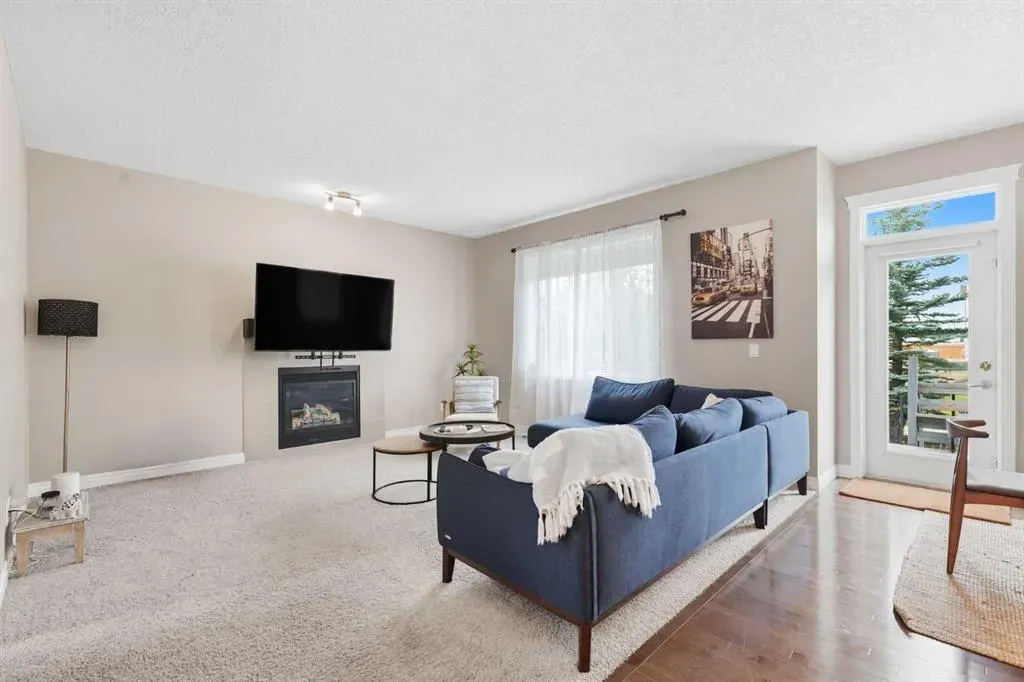 136 Silverado Skies Manor SW