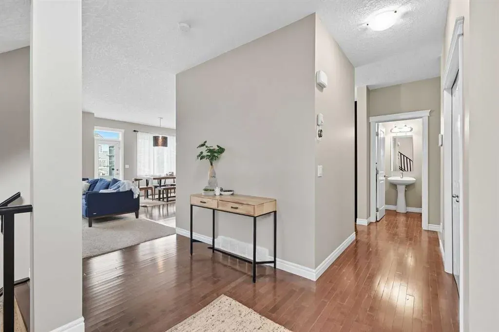 136 Silverado Skies Manor SW