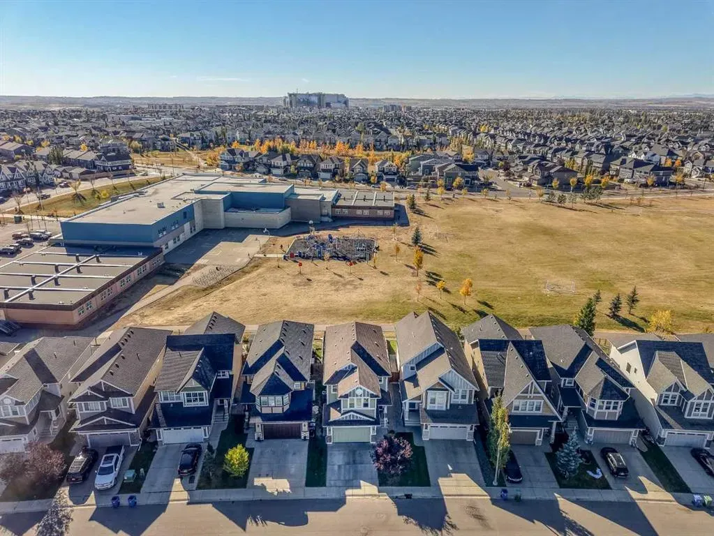 220 Auburn Meadows Crescent SE