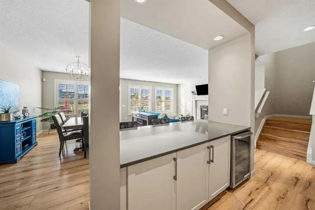 220 Auburn Meadows Crescent SE
