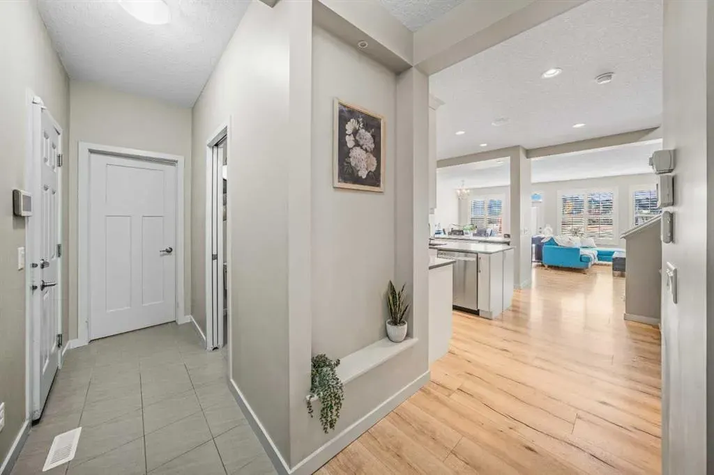 220 Auburn Meadows Crescent SE