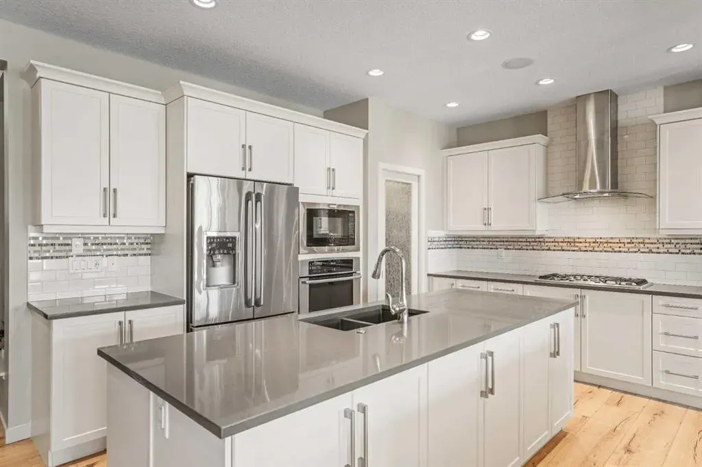 220 Auburn Meadows Crescent SE