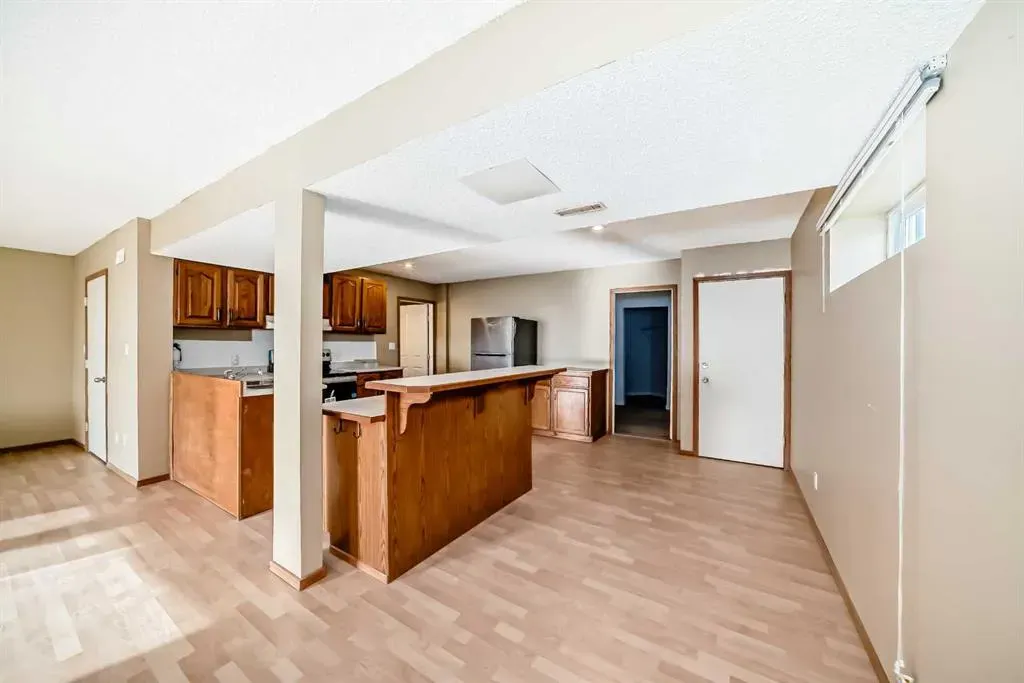 61 Royal Birch Grove NW