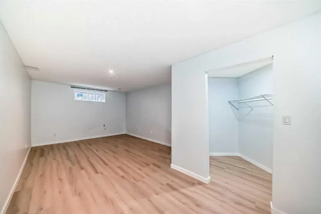 61 Royal Birch Grove NW