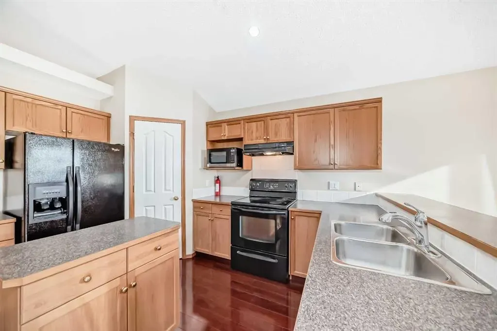 61 Royal Birch Grove NW