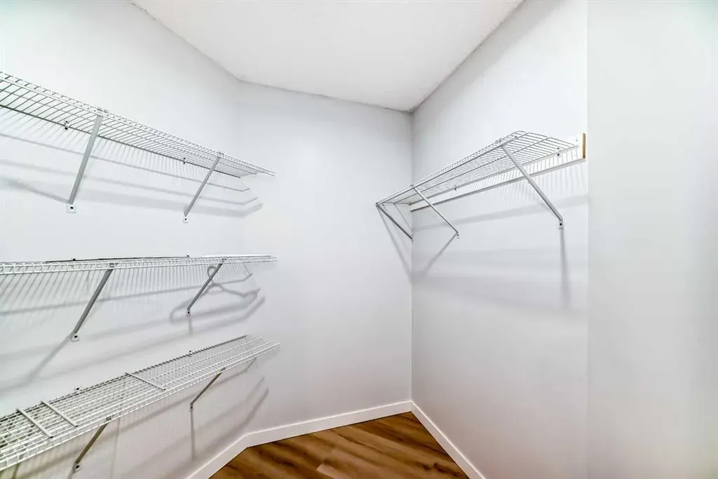 61 Royal Birch Grove NW