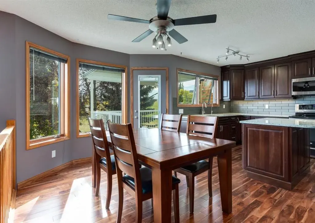 64 Hidden Ridge Close NW