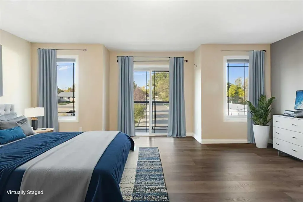100 Lakeside View