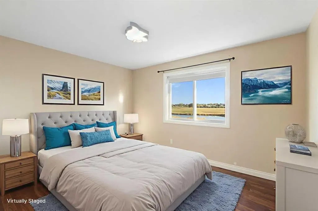 100 Lakeside View
