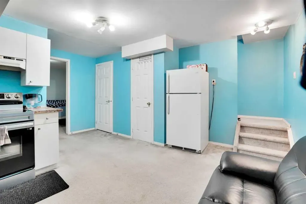137 Martin Crossing Manor NE