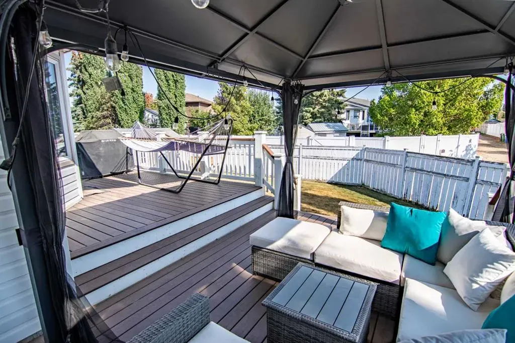 123 Robinson Crescent