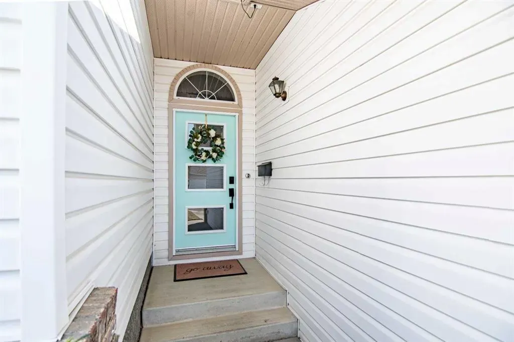 123 Robinson Crescent