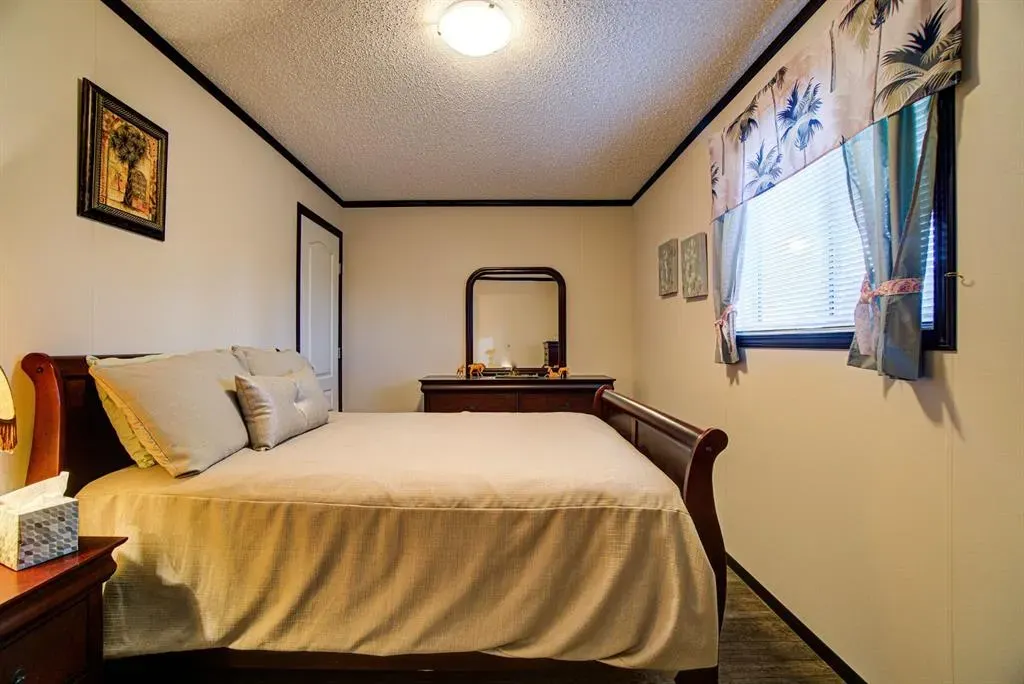 32 Westover Crescent