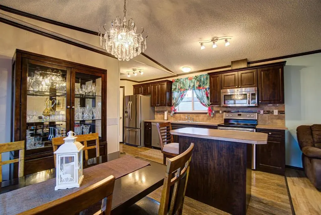 32 Westover Crescent