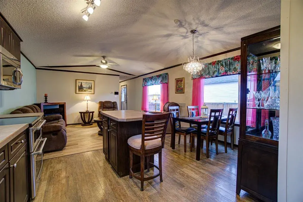 32 Westover Crescent