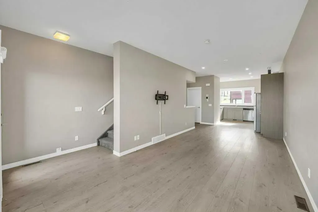 218 Sherwood Square NW, #903