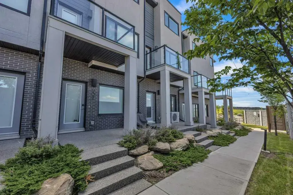 218 Sherwood Square NW, #903
