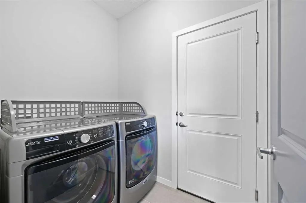 55 Fireside Circle, #102