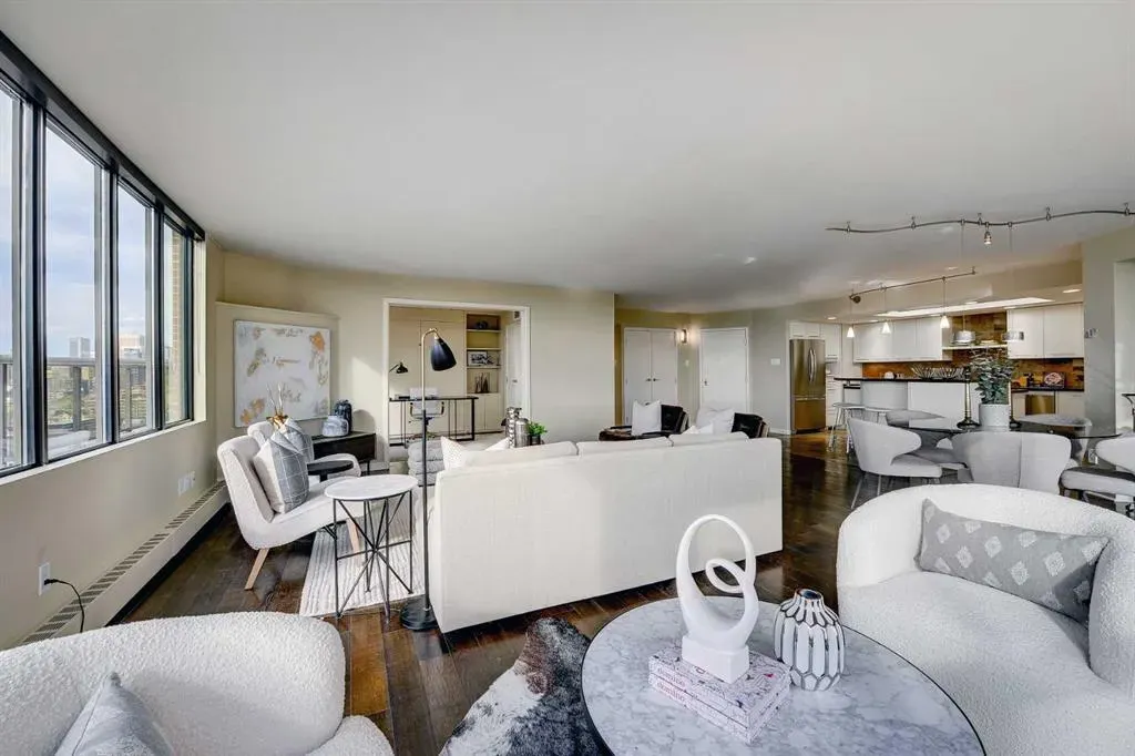 318 26 Avenue SW, #1605