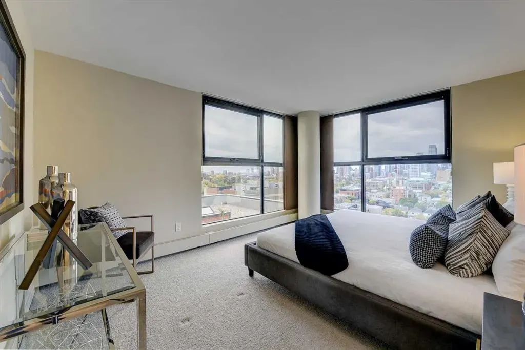 318 26 Avenue SW, #1605