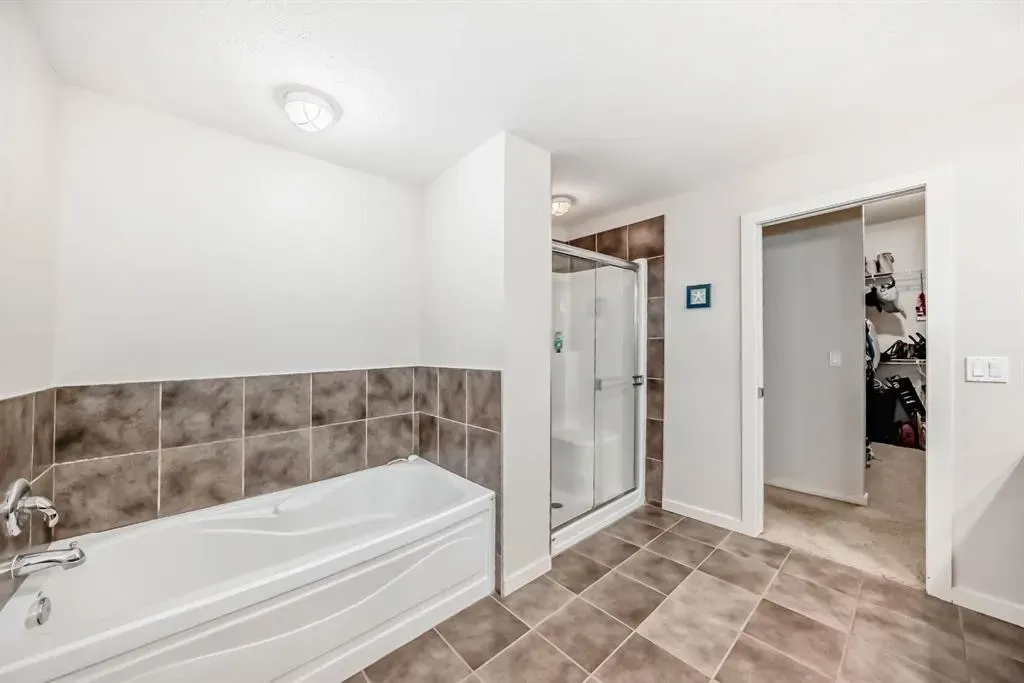 141 Mountain Street NW, #204