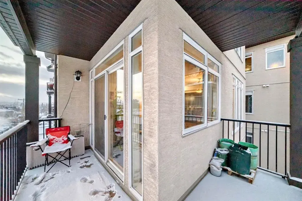 141 Mountain Street NW, #204