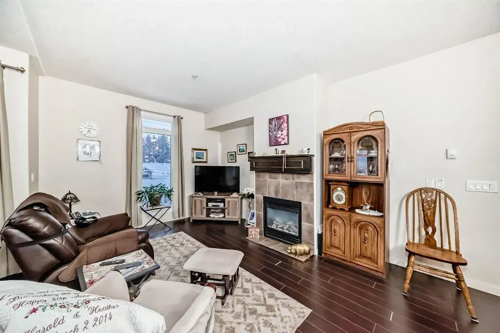 141 Mountain Street NW, #204
