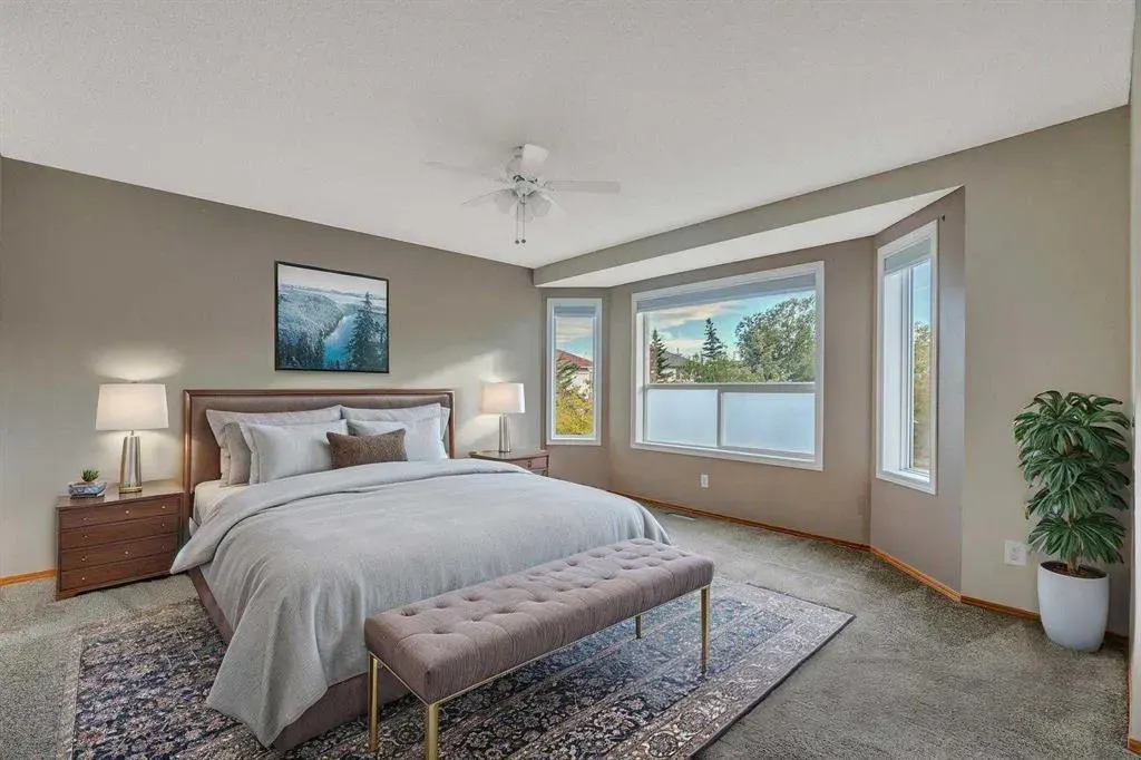 60 Citadel Peak Mews NW