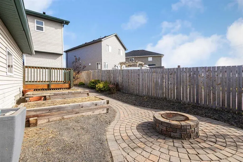 39 Saddlemont Manor NE