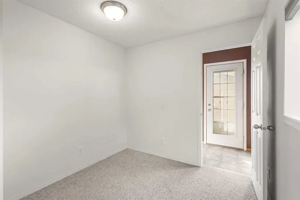 39 Saddlemont Manor NE