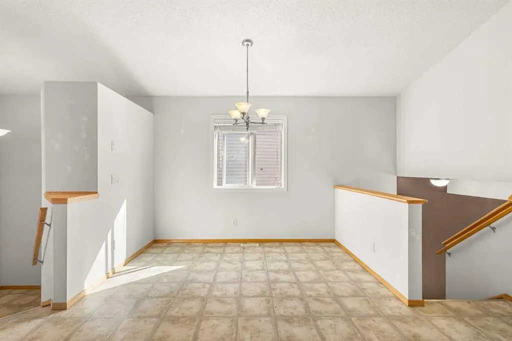 39 Saddlemont Manor NE