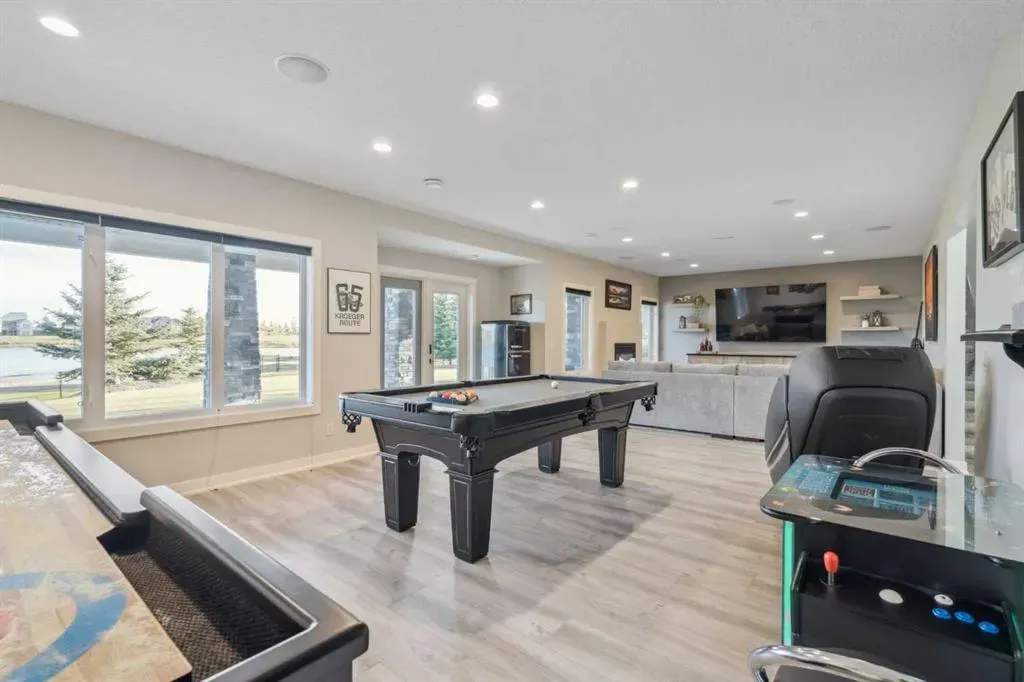 424 Montclair Place