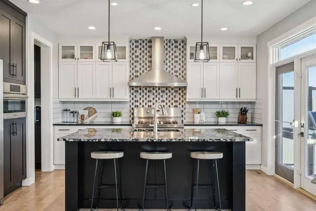 424 Montclair Place