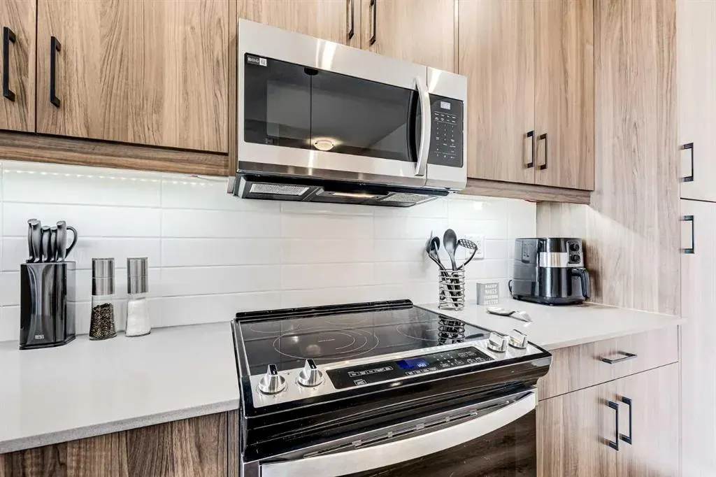 40 Sage Hill Walk NW, #408