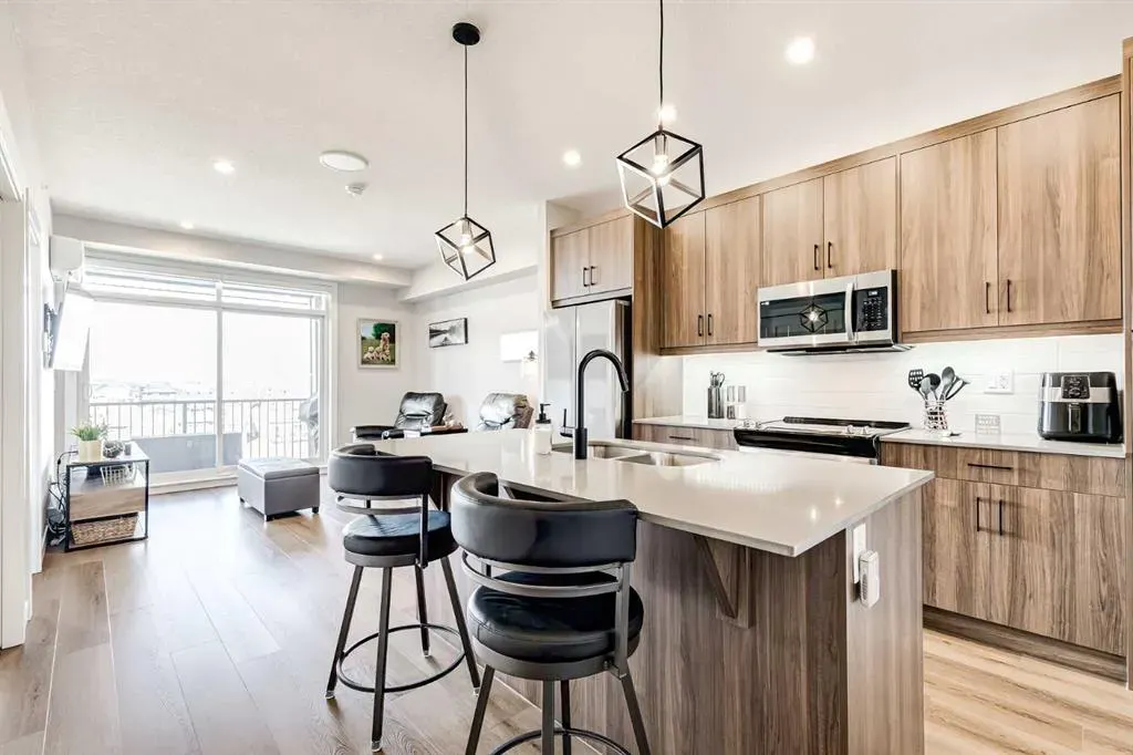 40 Sage Hill Walk NW, #408