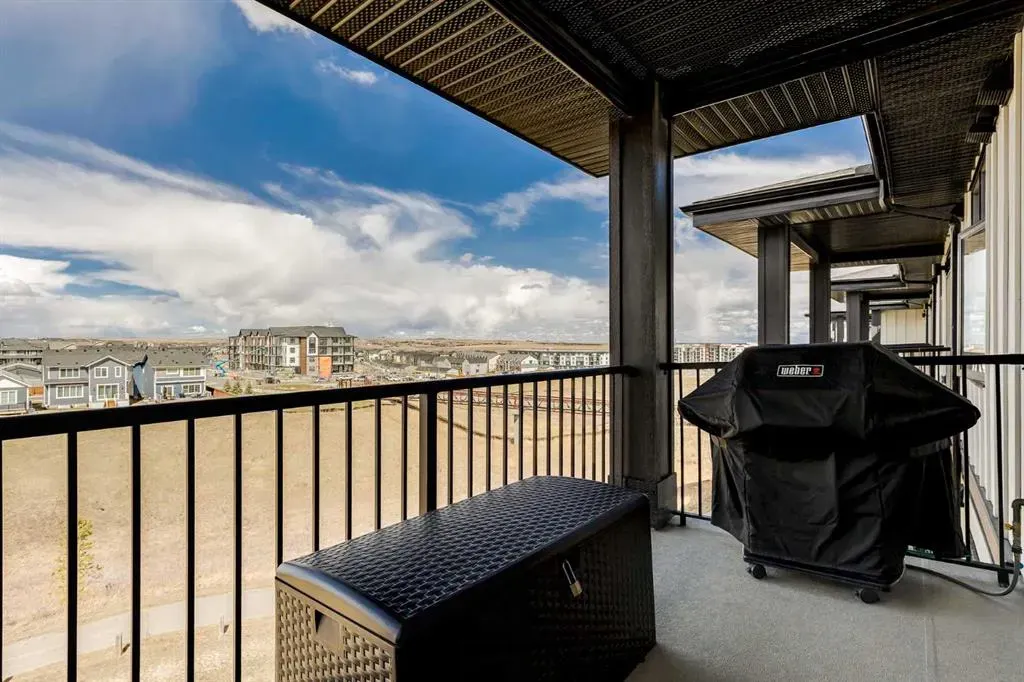 40 Sage Hill Walk NW, #408