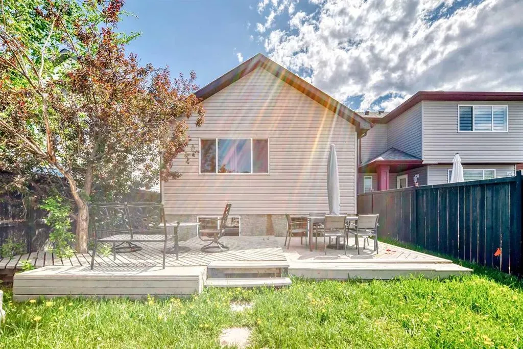 12 Taravista Crescent NE