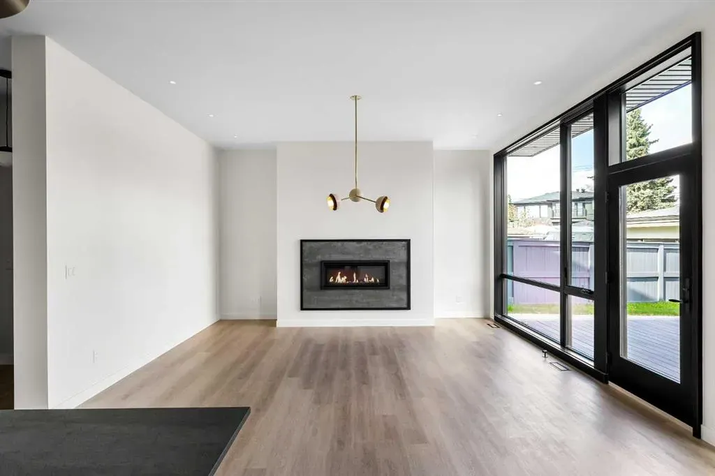 3C Willow Crescent SW