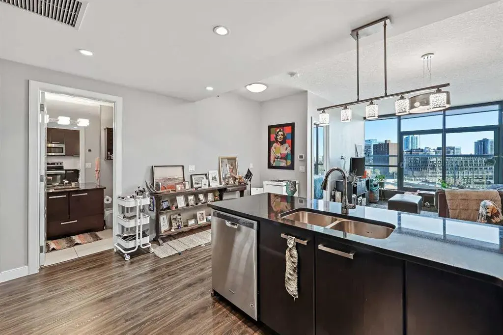 225 11 Avenue SE, #802