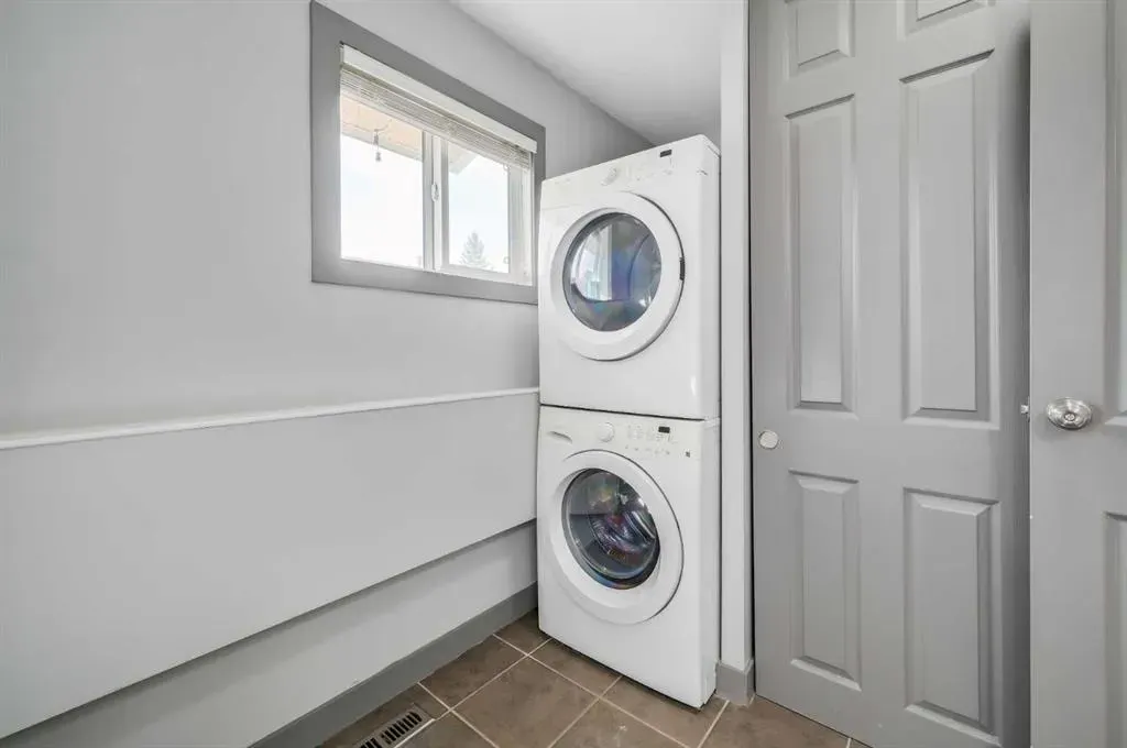 2520 Palliser Drive SW, #1612