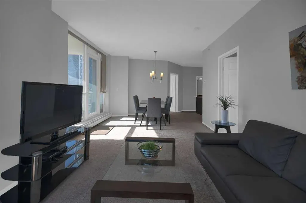 325 3 Street SE, #604
