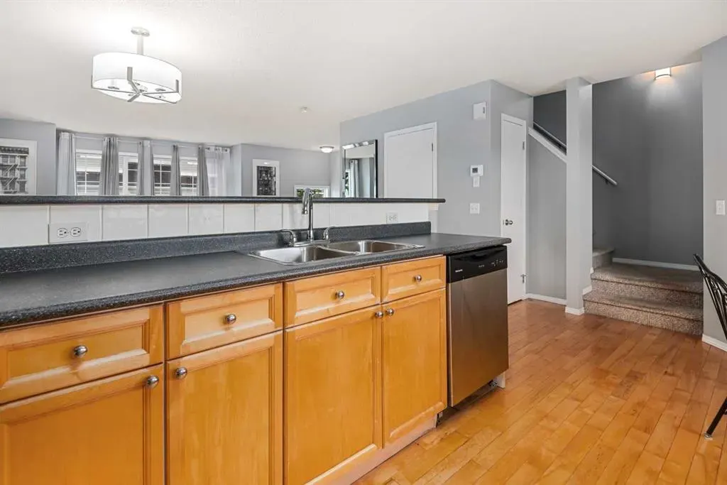 53 Tuscany Springs Gardens NW