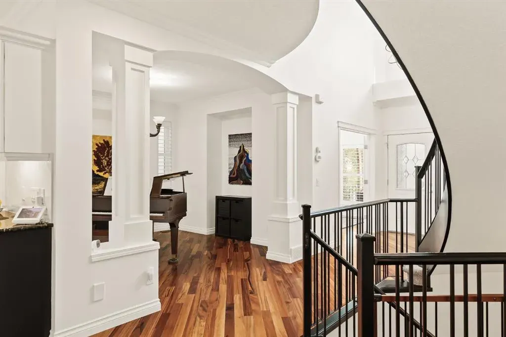 115 Cougar Plateau Circle SW