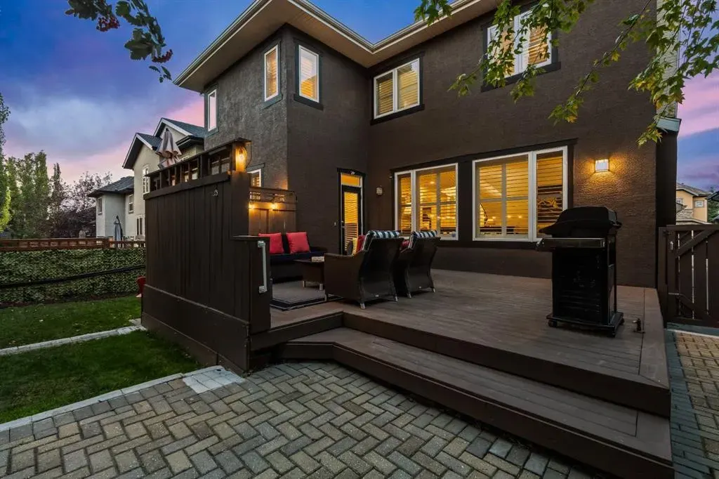 115 Cougar Plateau Circle SW