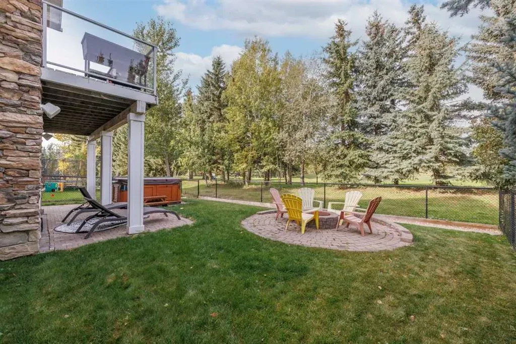 462 Crystal Green Manor